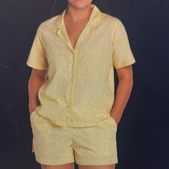 GAP Yellow Floral Woven Pajama Set - Picture 4 of 5